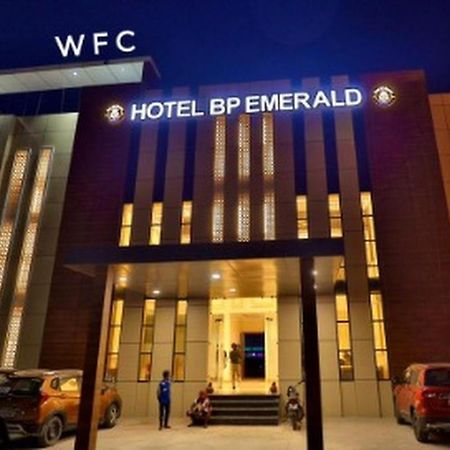 Hotel B P Emerald 마투라 외부 사진